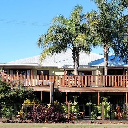 Five 3 Five Aparthotel Urangan Luaran gambar