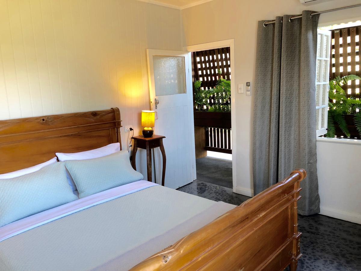Five 3 Five Aparthotel Urangan Bilik gambar