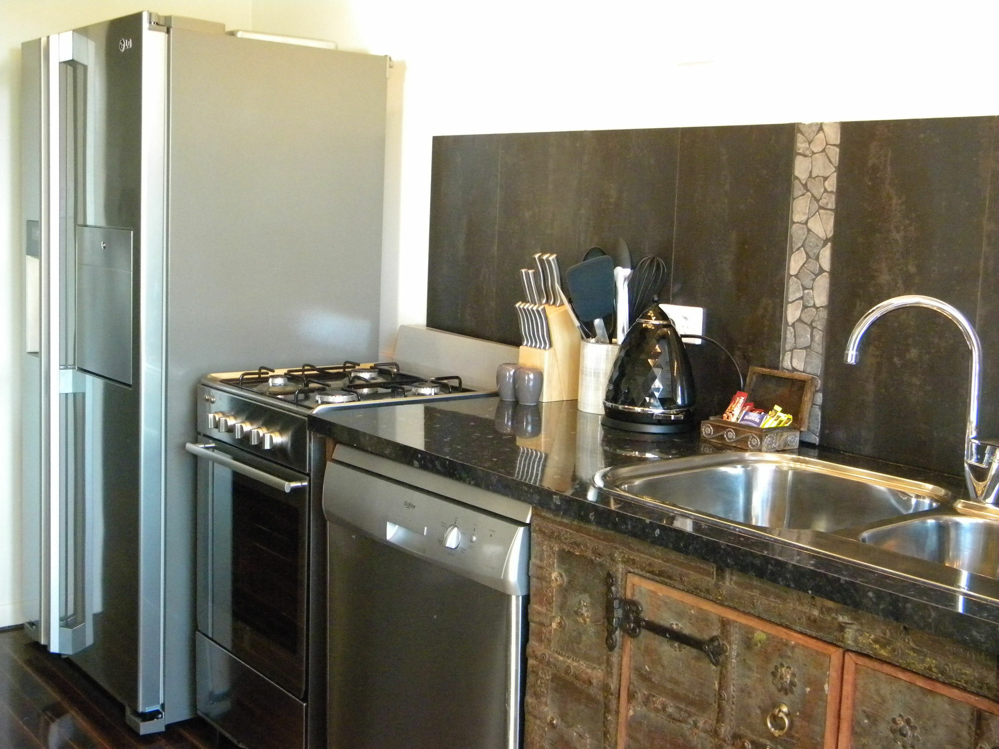 Five 3 Five Aparthotel Urangan Luaran gambar